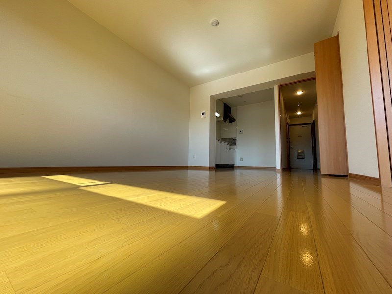 居室・リビング　当物件の参考写真です。(同建物の部屋)