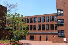 高校・高専　私立香蘭女学校高校（高校・高専）まで823m