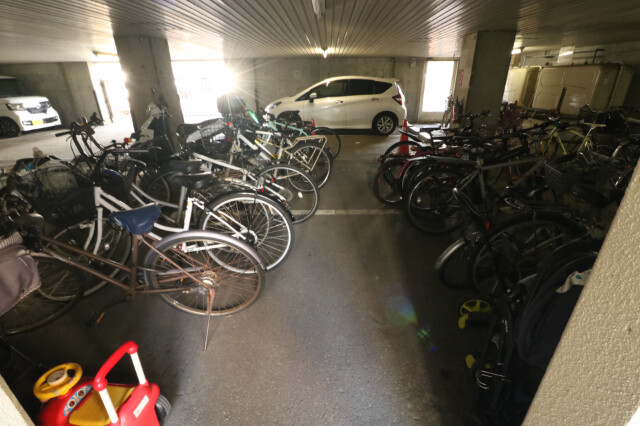 駐車場　駐輪場♪