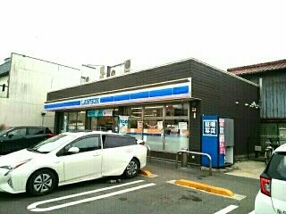 コンビニ　ローソン　犬山本町店（コンビニ）まで880m