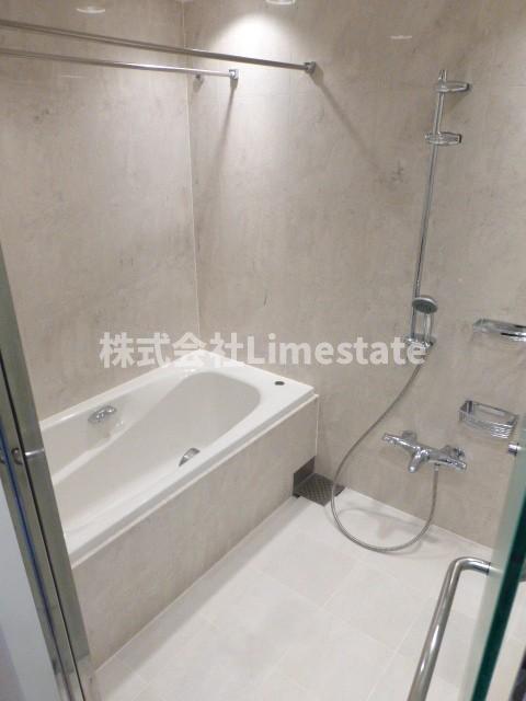 バス・シャワールーム　別部屋参考写真