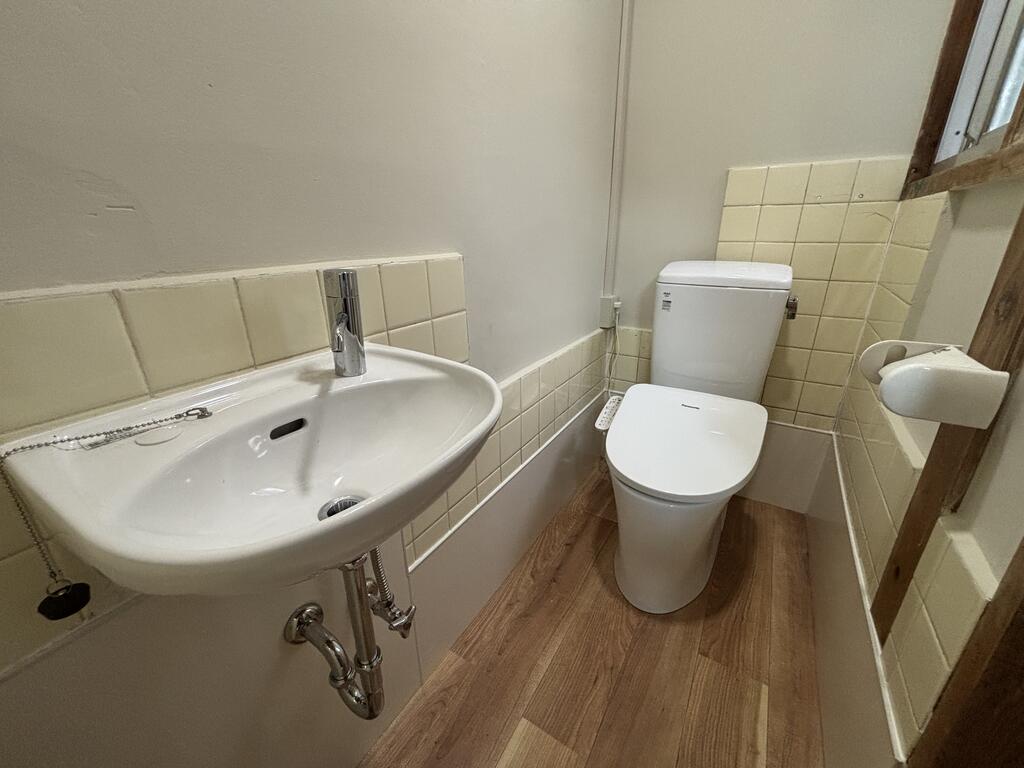南海本線 七道駅 徒歩20分 2階建 築53年のトイレ写真