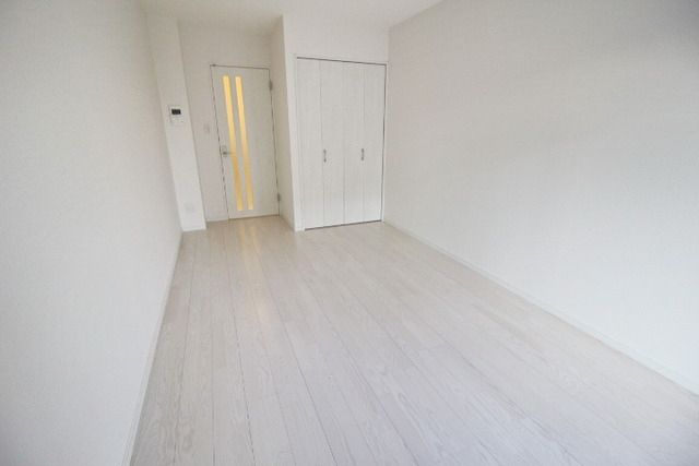 居室・リビング　明るいお部屋です