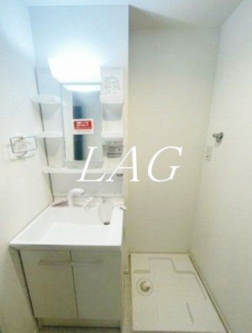 洗面設備　独立洗面台です。