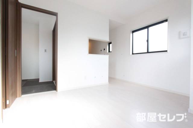 居室・リビング　内装のおしゃれなお部屋です