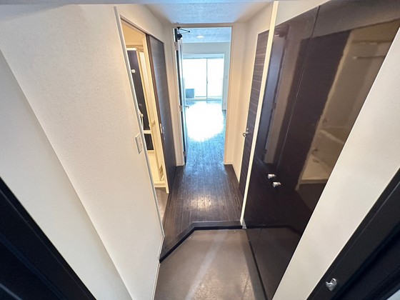 玄関　※別部屋の写真です
