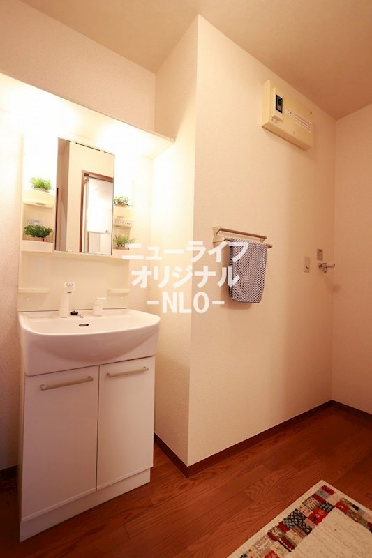 洗面設備　※同一仕様の別部屋写真の為、現況優先となります。