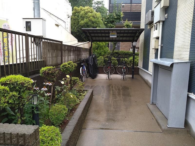 その他共有部分　駐輪場　自転車＆原付のみ駐輪可