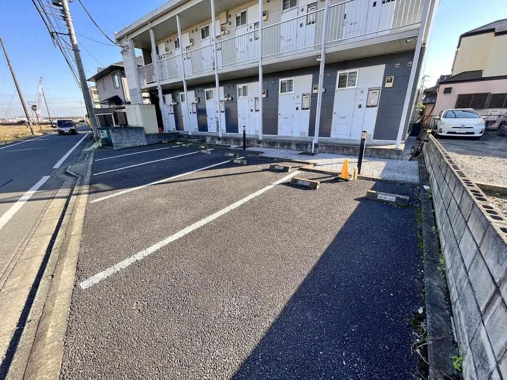 駐車場　駐車場