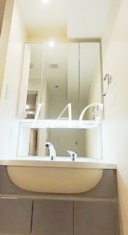 洗面設備　洗面台です。