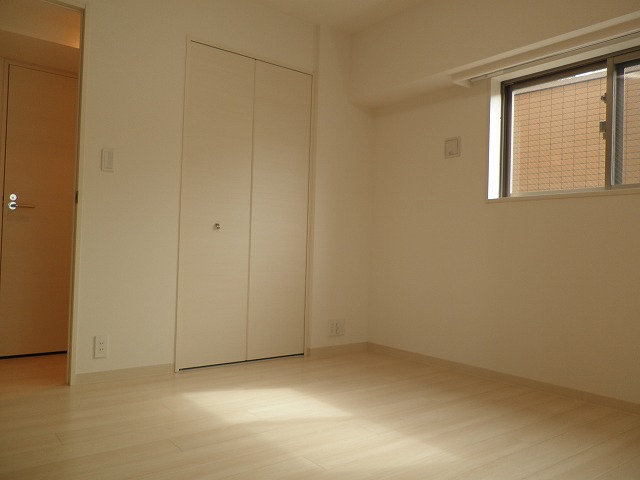 その他部屋・スペース　清潔感のあるフローリングのお部屋です