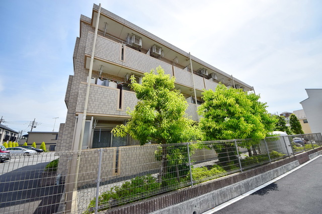 建物外観　～駅から安全ルートで帰宅できます～