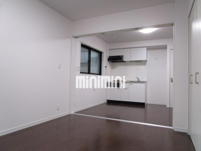 居室・リビング　広々としたお部屋です。