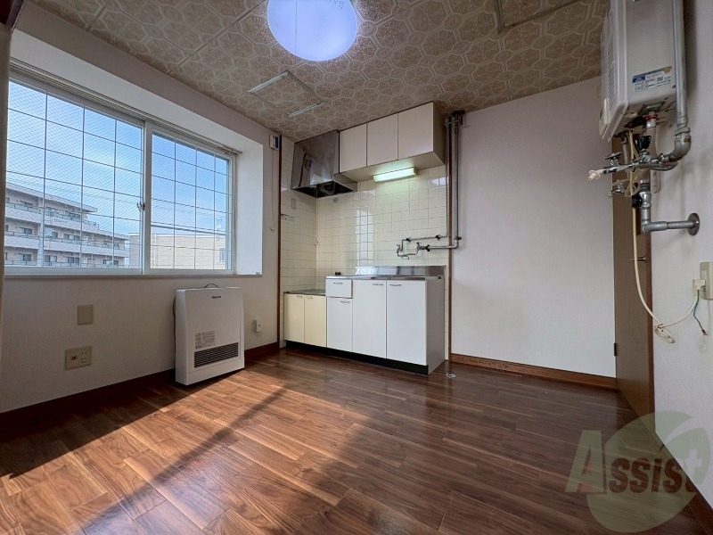 居室・リビング　広くてキレイなお部屋が広がっていて、充実した生活が送れそう。
