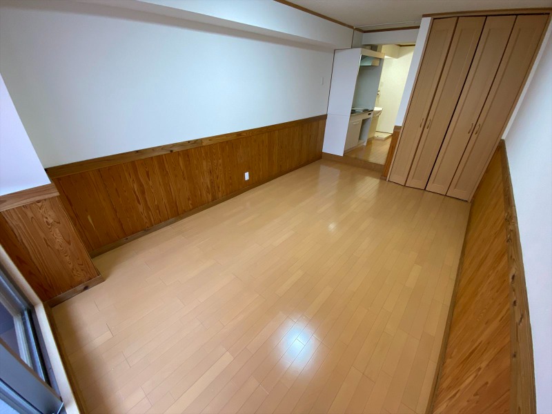 居室・リビング　8.3帖のお部屋です