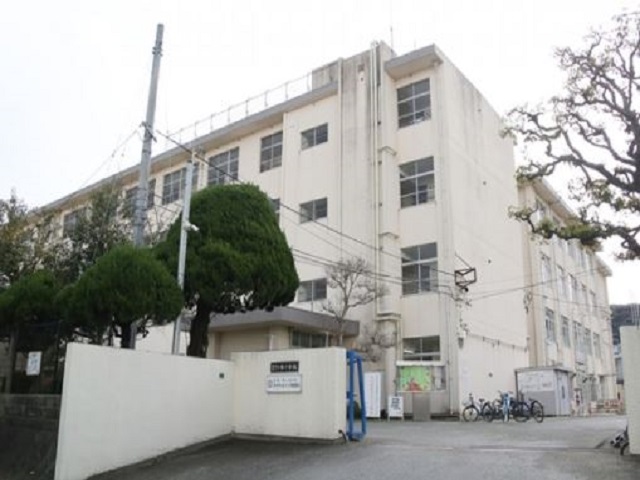 小学校　福岡市立小笹小学校（小学校）まで416m