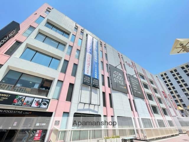 コンビニ　セブンイレブン（コンビニ）まで563m
