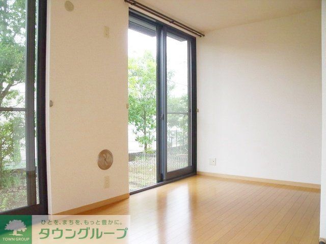 居室・リビング　現地待ち合わせ歓迎♪お問合せはタウンハウジングまで！
