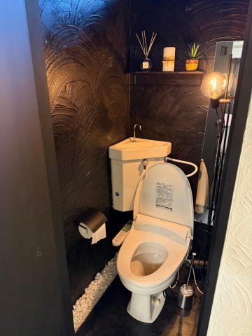 トイレ　温水洗浄便座