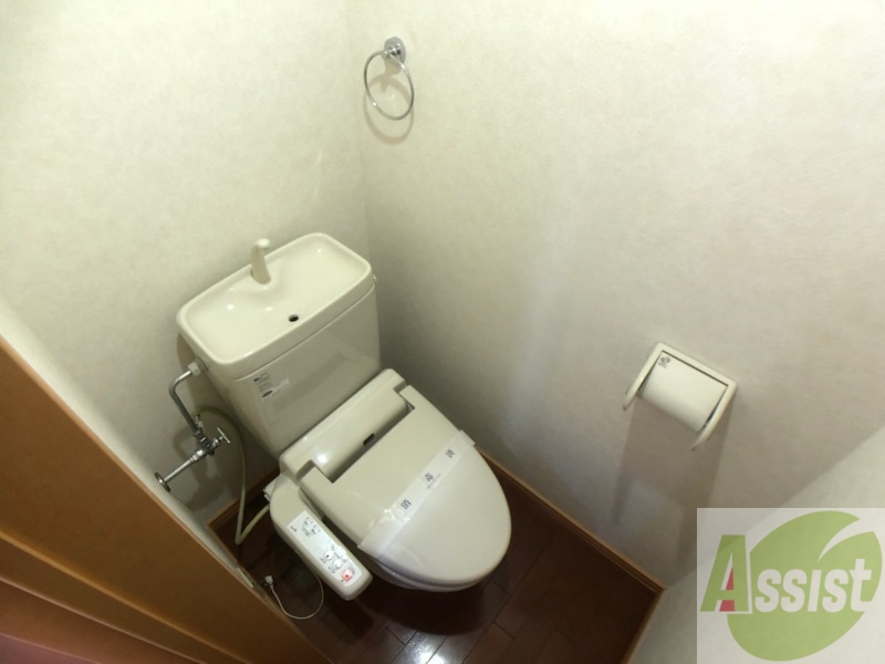 トイレ　トイレです。ウォシュレット付を探している方、おすすめです。