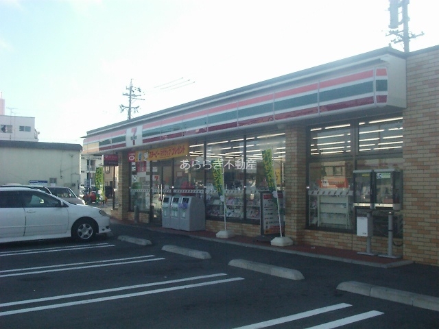 コンビニ　セブンイレブン浜松向宿2丁目店（コンビニ）まで378m