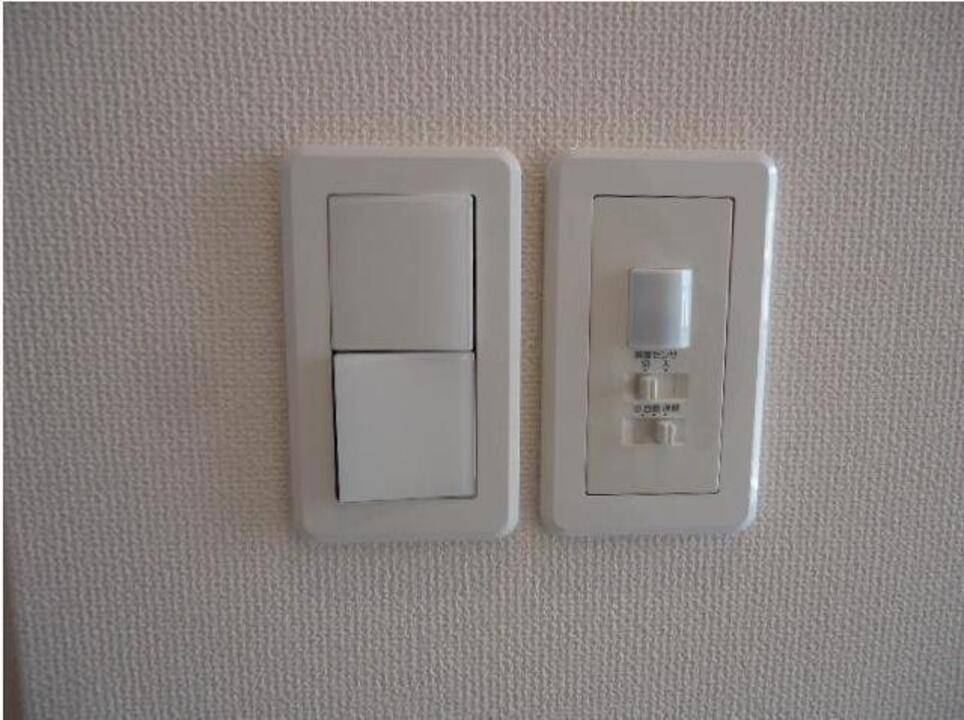 セキュリティ　人感センサー