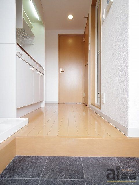 玄関　※同仕様写真※