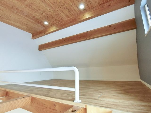 その他設備　★立てる大型ロフト5帖★