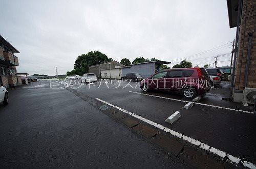 駐車場　シャワートイレ