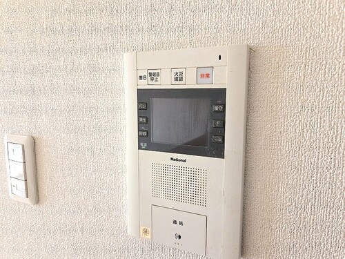セキュリティ　TVモニタ付きインターホン　※2026年10月撮影
