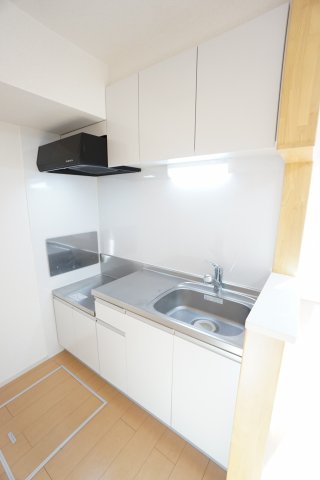 キッチン　※同物件、同タイプの写真です。