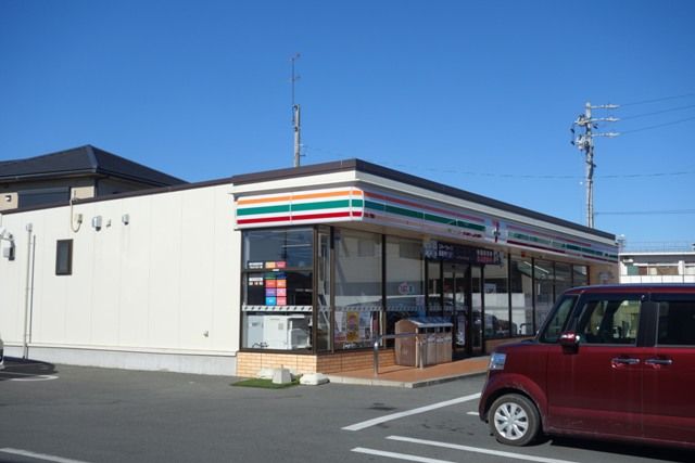 コンビニ　セブンイレブン浜松飯田北店（コンビニ）まで214m