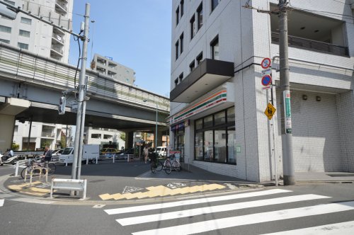 骨董通りビルの周辺写真
