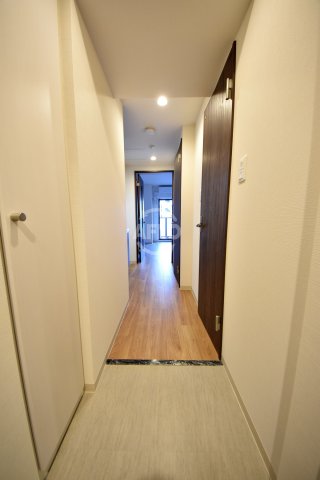 玄関　エグゼ堺筋本町　玄関