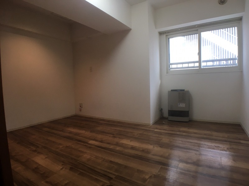 その他部屋・スペース　洋室の家具の配置を考えてみるのも楽しいですよ。