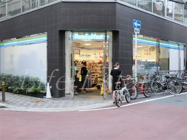 コンビニ　ファミリーマート鰻谷店（コンビニ）まで204m