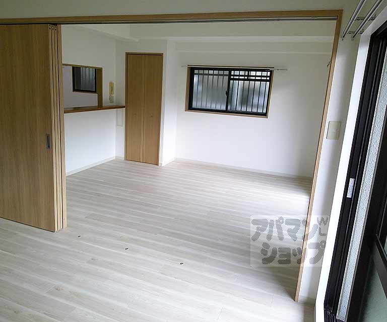 居室・リビング　ひろーーいお部屋です