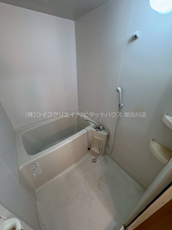 バス・シャワールーム　写真は102