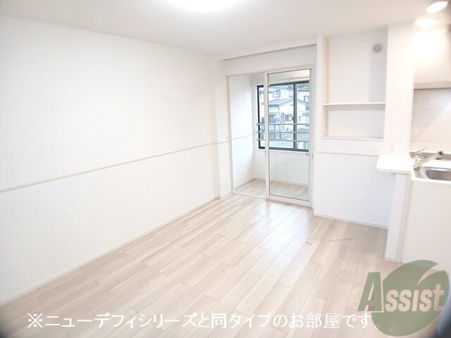 居室・リビング　契約満了日翌日以降の家賃は月額６９５００円
