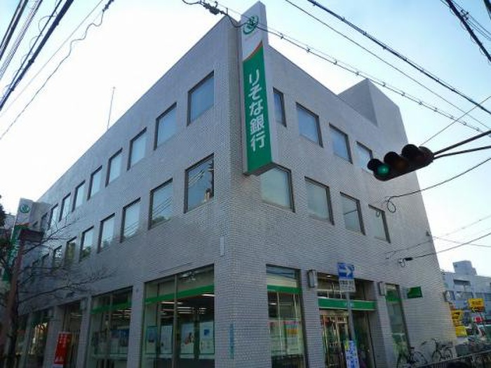 銀行　りそな銀行西宮支店（銀行）まで480m
