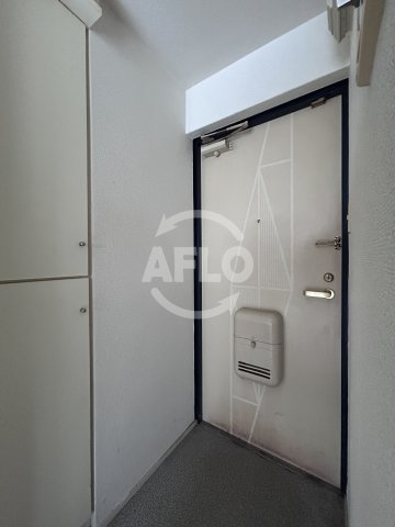 玄関　新大阪OMパレス　玄関