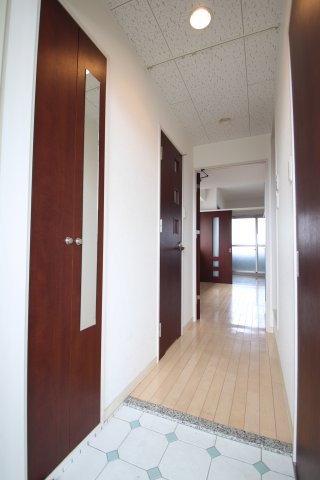 玄関　シンプルで使いやすい玄関です