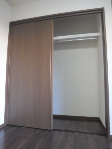 収納　クローゼットタイプの収納スペース。