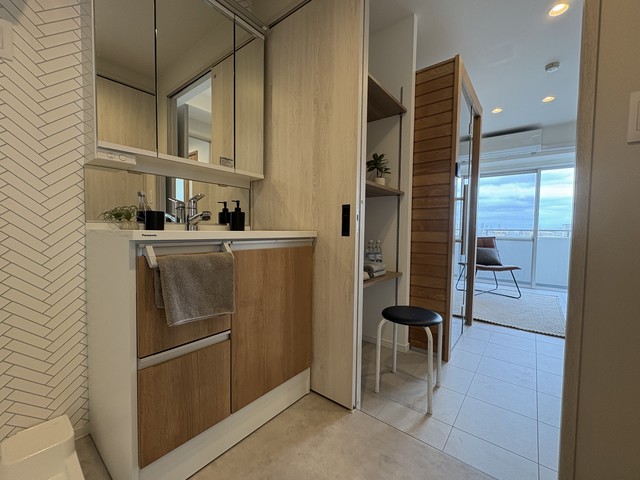 洗面設備　※写真は同タイプ住戸です。
