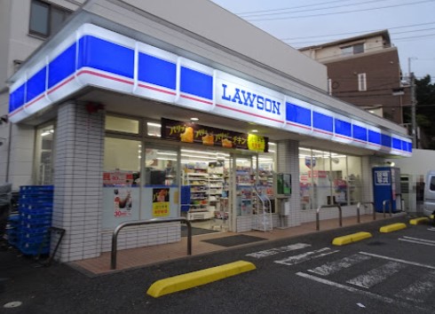 コンビニ　ローソン 三ッ沢下町店（コンビニ）まで421m
