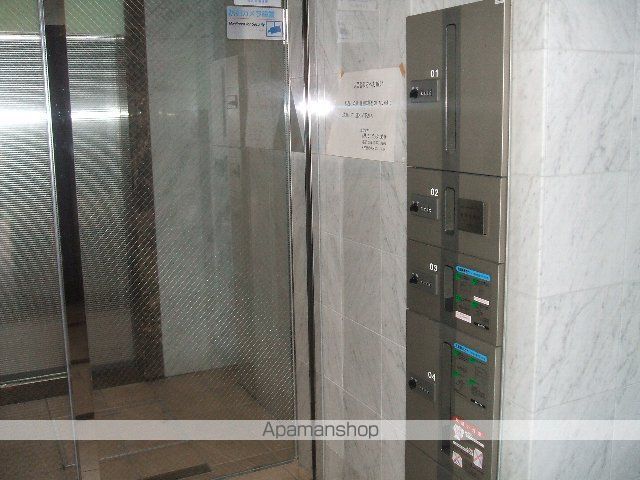 ライジング泉H・Mビルの外観写真