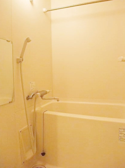 バス・シャワールーム　別部屋の画像を使用しております。