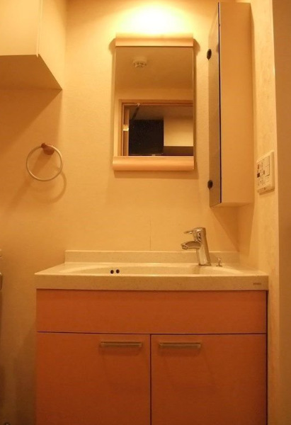 洗面設備　別部屋の画像を使用しております。