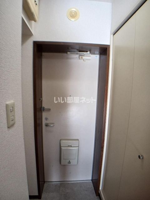 サンリゾート21の玄関写真