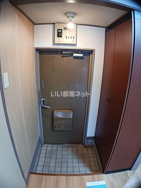 トーシンハイツ向山の玄関写真